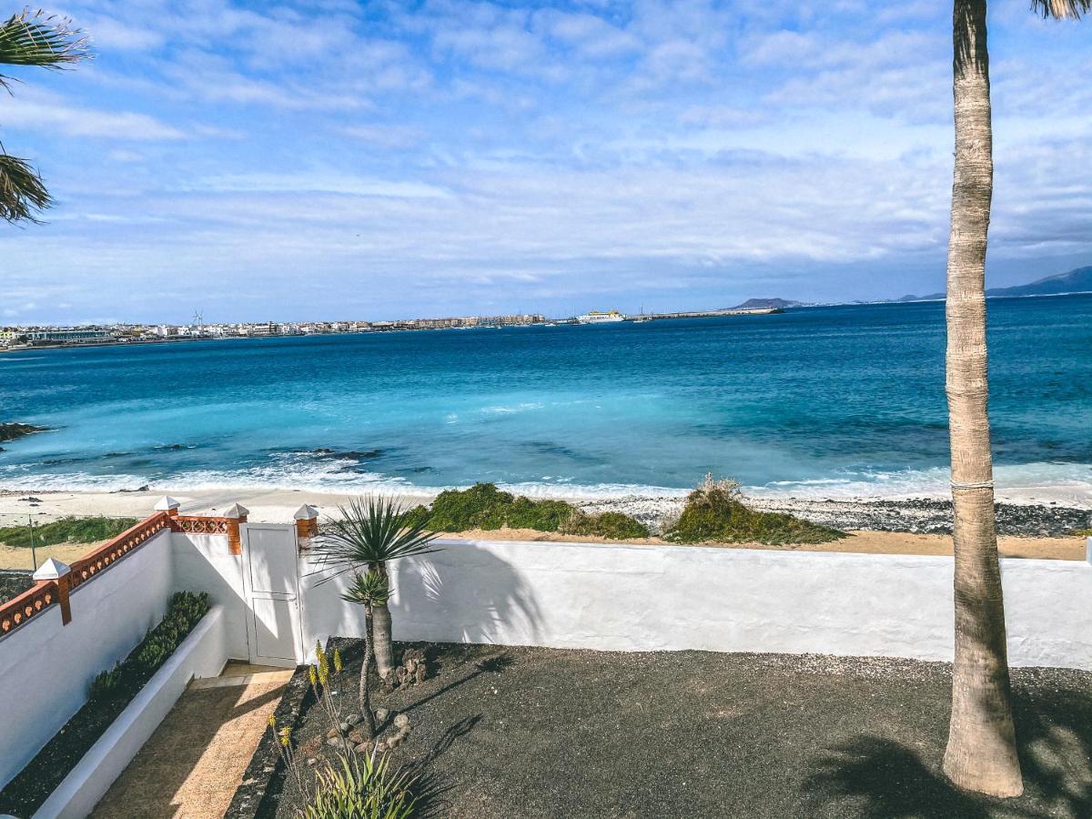 Villa Los Flamencos By Veaco- Beachfront & Pool Corralejo Zewnętrze zdjęcie